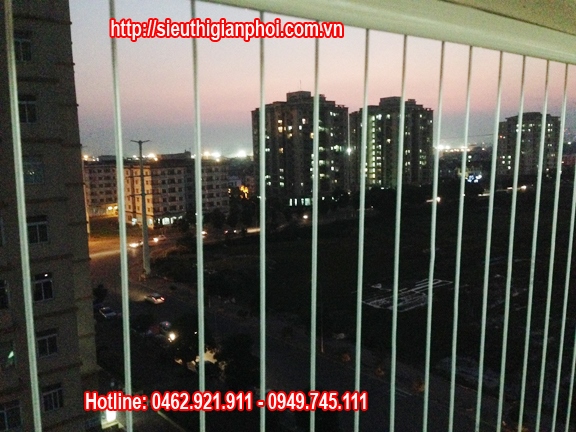 Lắp lưới an toàn ban công tại KĐT Nam Thăng Long